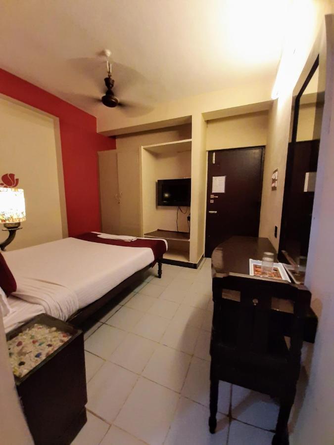 Ravi Krishna Inn Пондичери Екстериор снимка