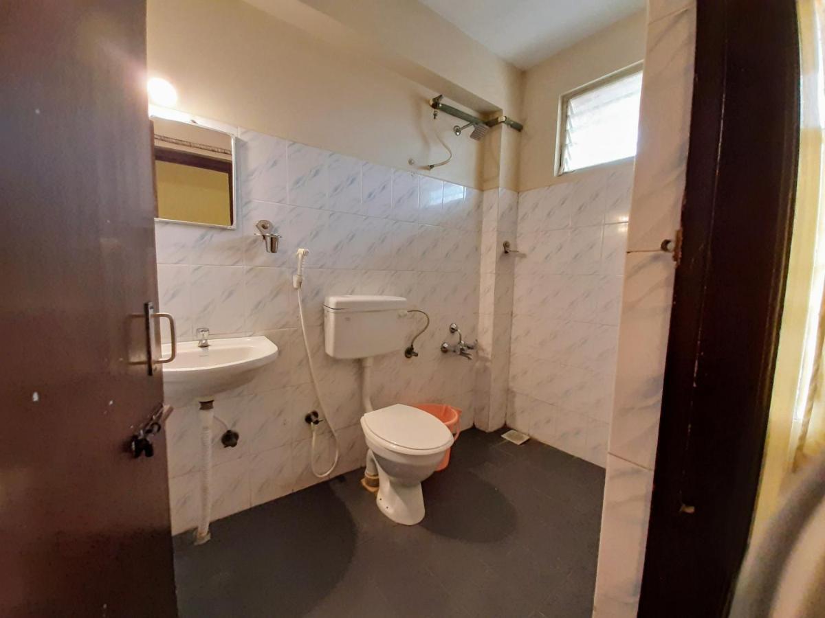 Ravi Krishna Inn Пондичери Екстериор снимка